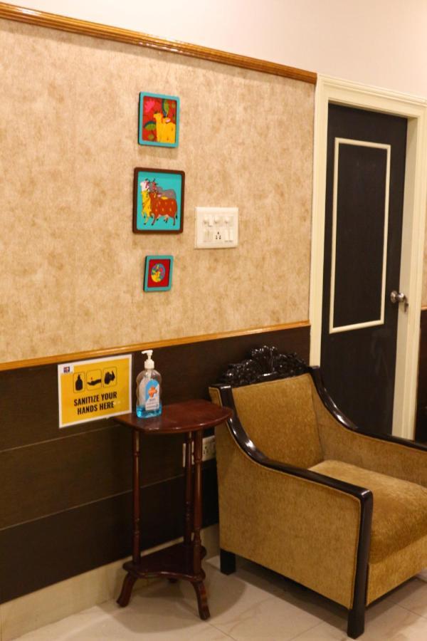 Crossroads Hotel Calcutta Exterior foto
