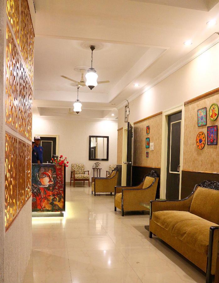 Crossroads Hotel Calcutta Exterior foto