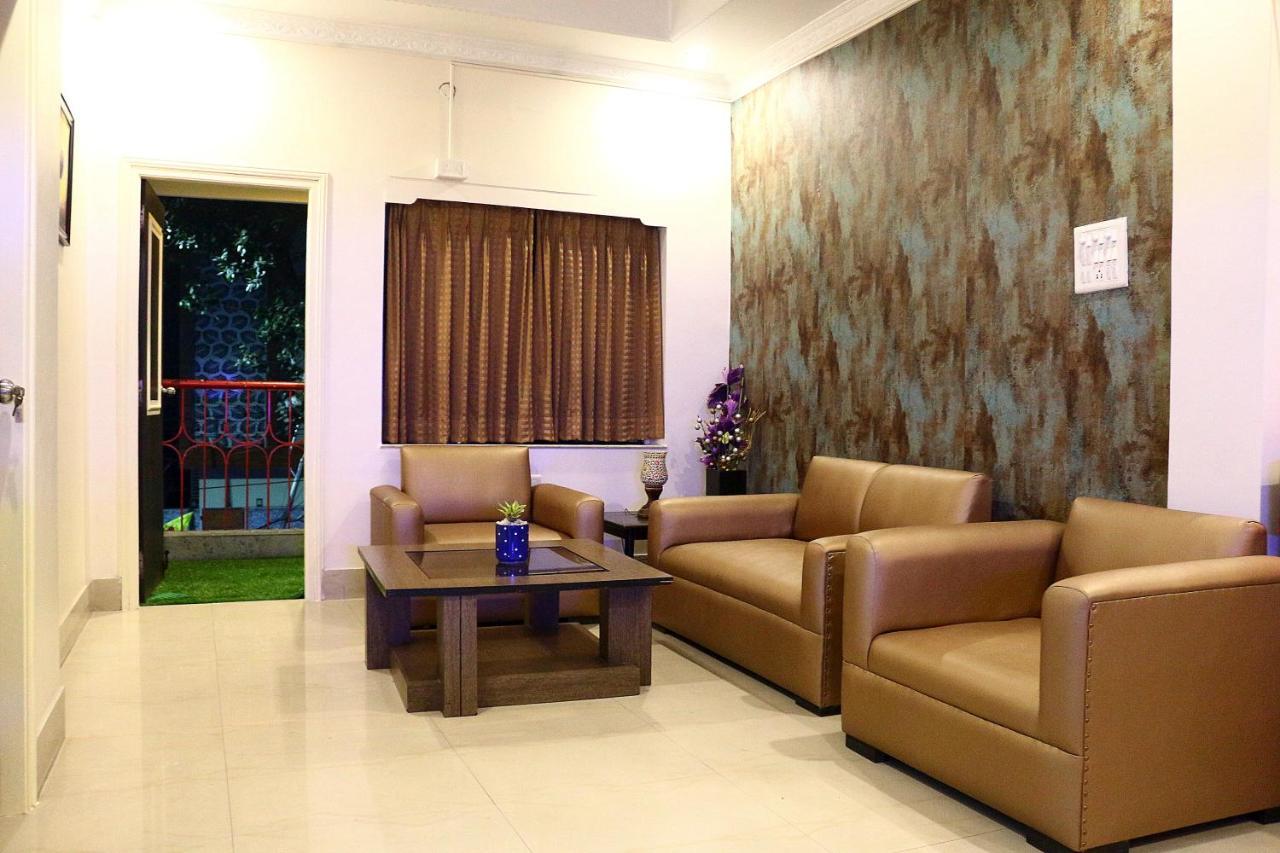 Crossroads Hotel Calcutta Exterior foto